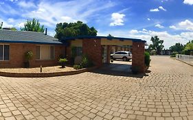 Orana Windmill Motel